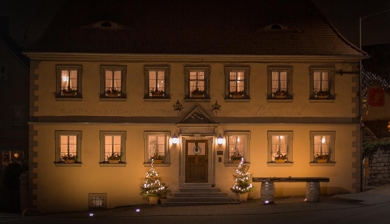 Der Patrizierhof - Weingut Gasthof Hotel - Familie Grebner Grosslangheim Exterior foto