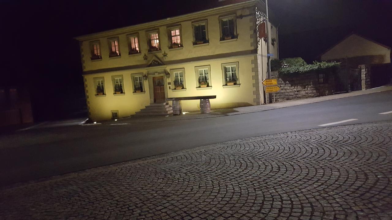 Der Patrizierhof - Weingut Gasthof Hotel - Familie Grebner Grosslangheim Exterior foto